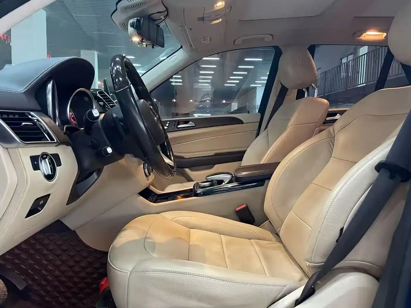 Mercedes-Benz GLE 2017 GLE 400 4MATIC фото 4