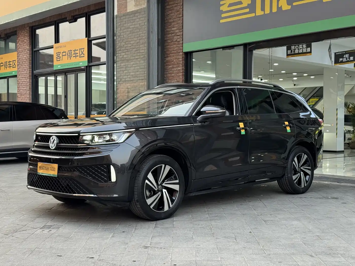 Volkswagen Talagon 2023 380TSI 4WD R-Line Touring Edition фото 4