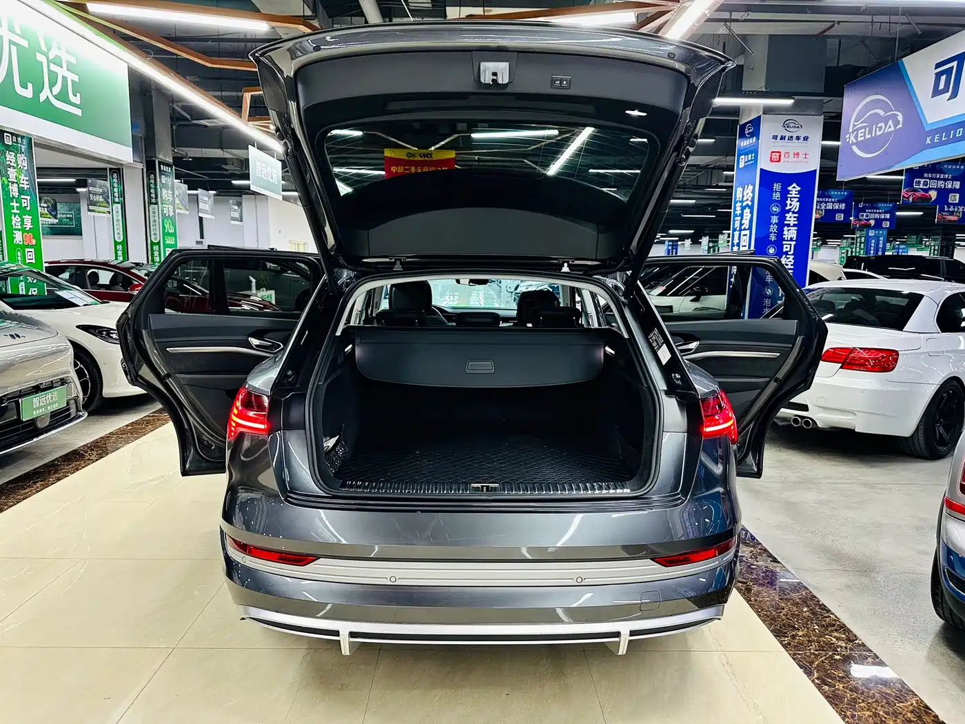 Audi e-tron 2023 2021 50 quattro Exclusive Selection