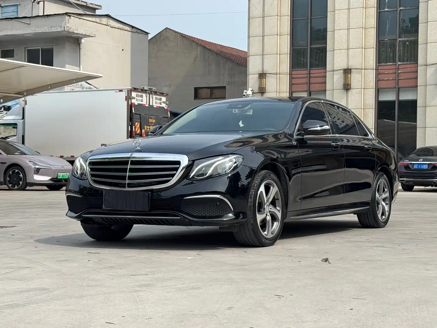 Mercedes-Benz E-Class 2016 E 200 L Sport Type