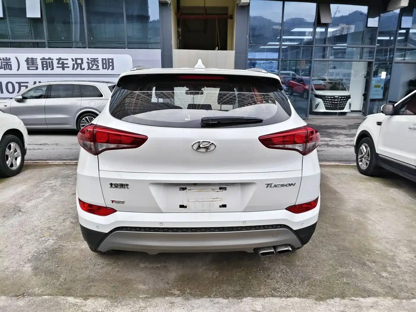 HYUNDAI TUCSON