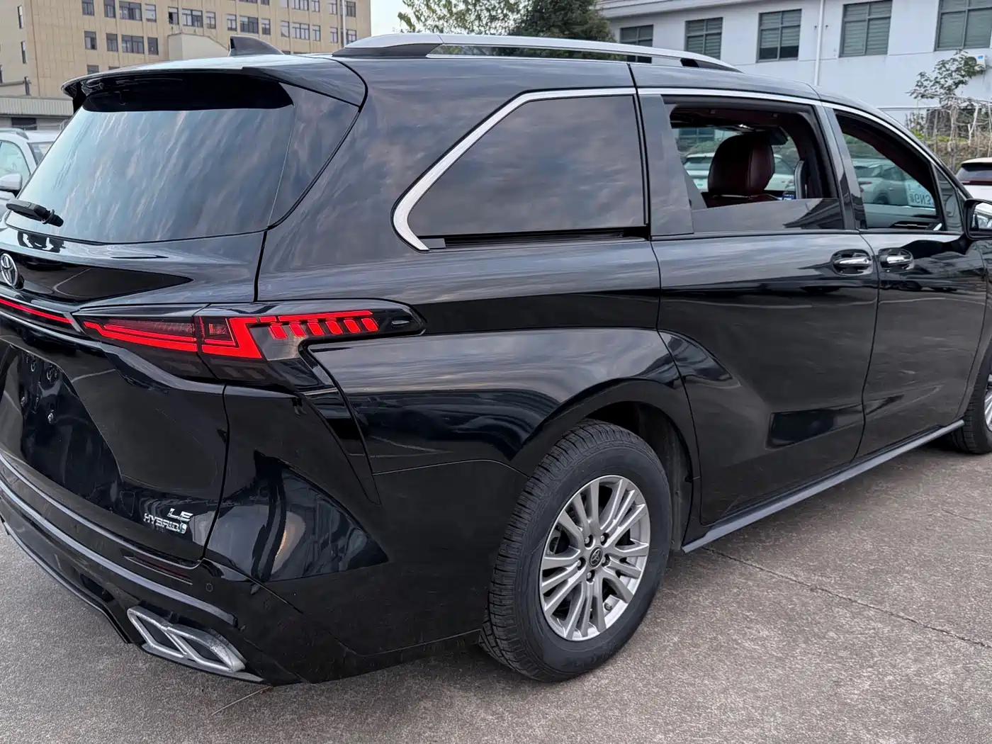 Toyota Sienna 2021 2.5L Hybrid Comfort Edition фото 11