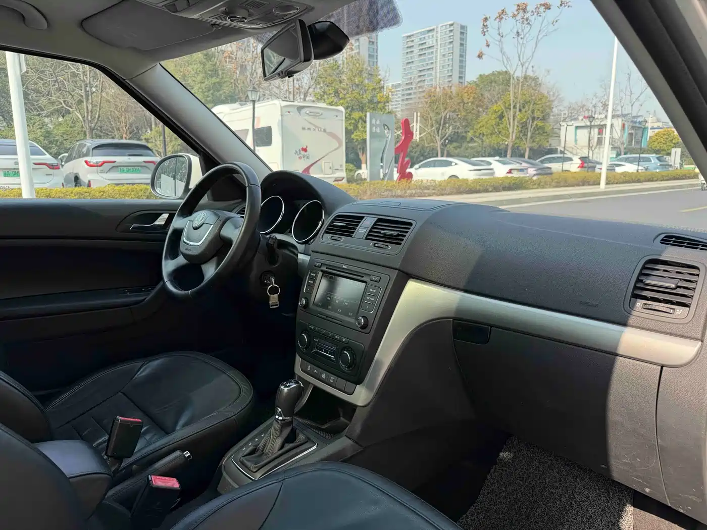 Škoda Yeti (Import) 2013 1.8T DSG Premium Edition фото 13