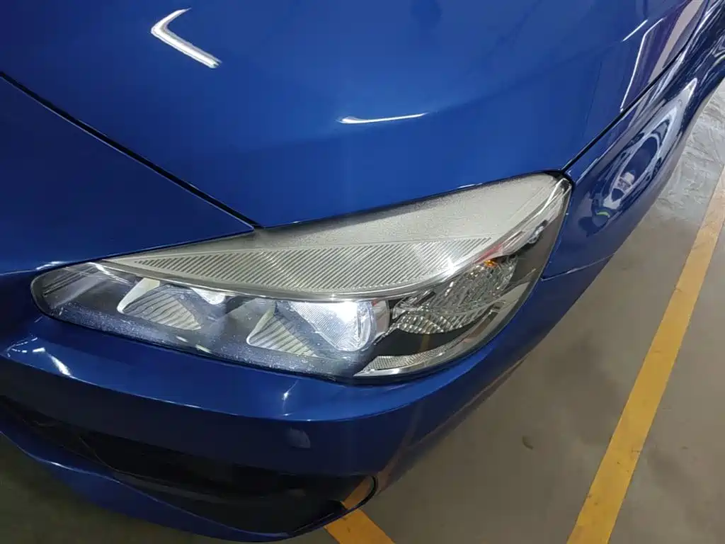 BMW 2 Series Touring 2018 218i Sport Line фото 24