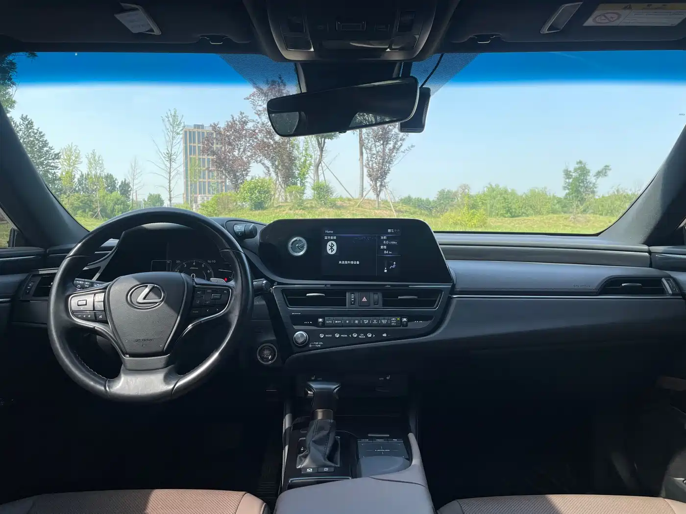 Lexus ES 2022 200 Excellence Edition фото 12