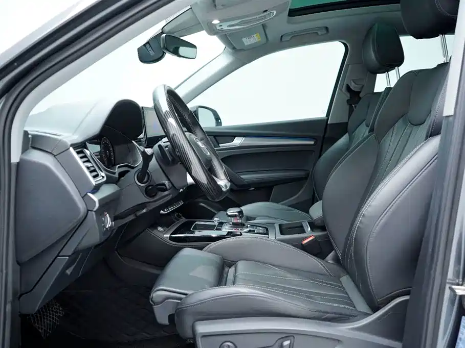 Audi Q5L 2022 40T Luxury Dynamic фото 5