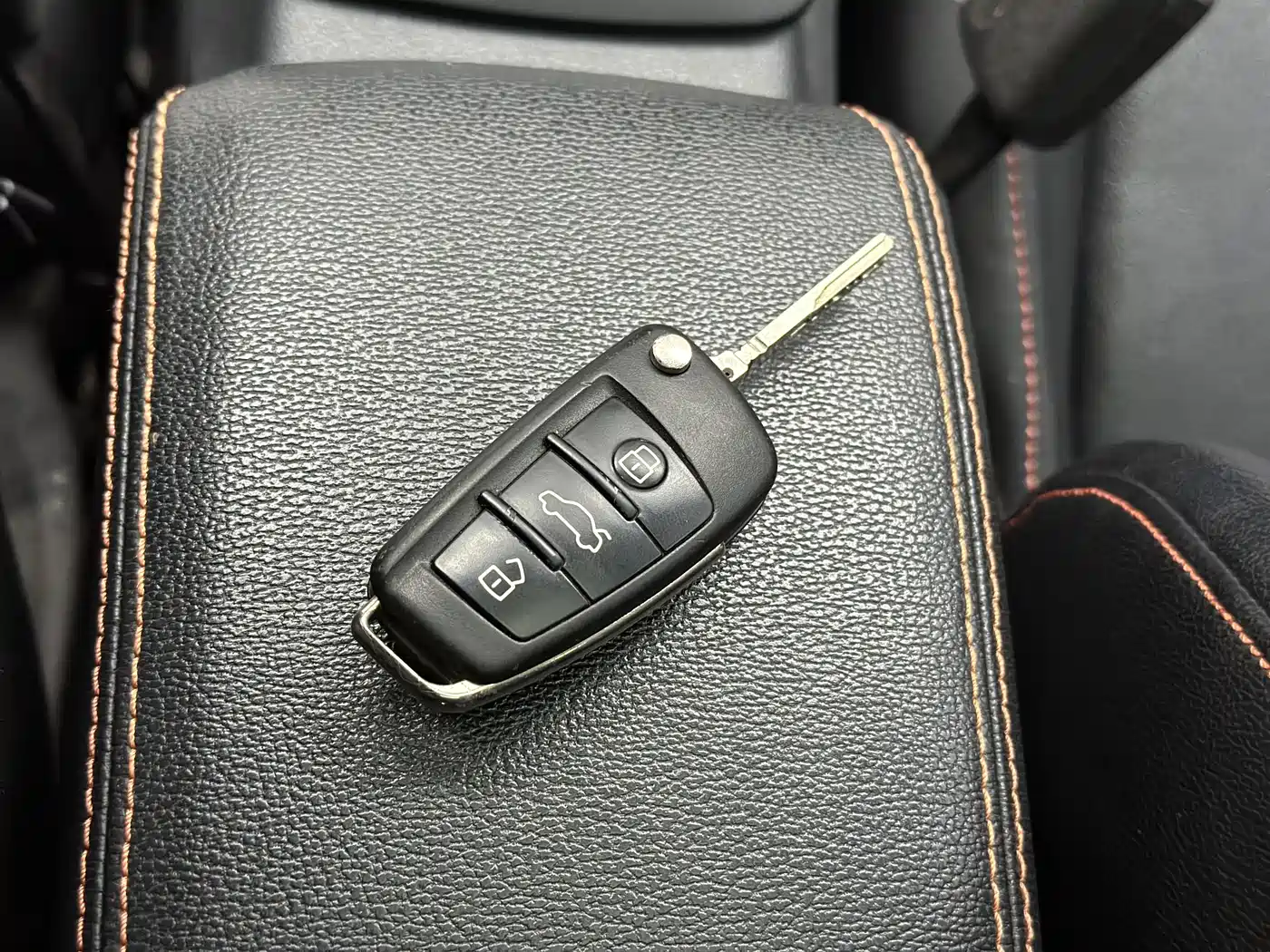 Audi Q2L 2019 2018 35 TFSI Launch Exclusive Edition China VI