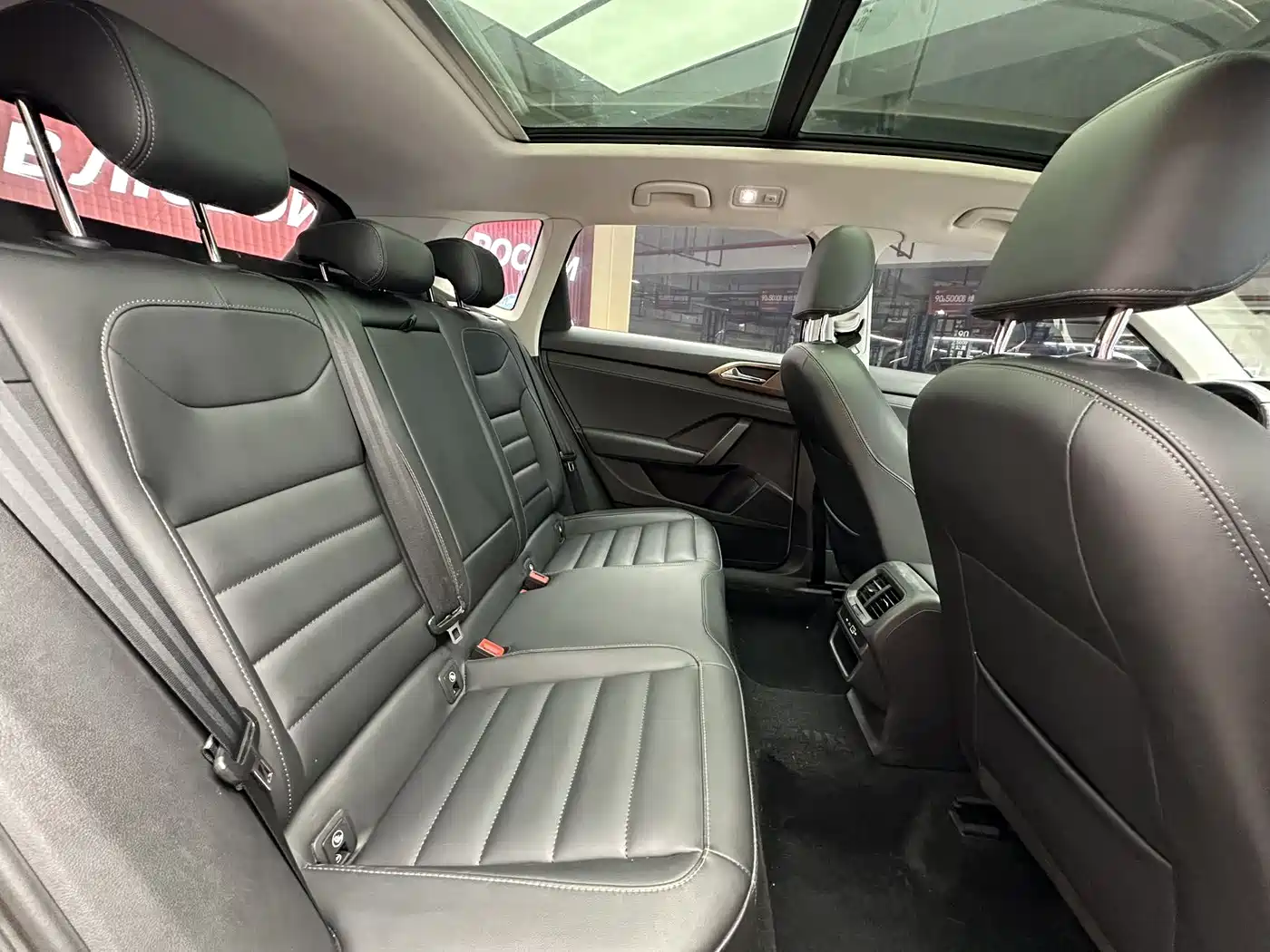 Volkswagen Tharu 2021 280TSI 2WD Luxury Plus фото 20