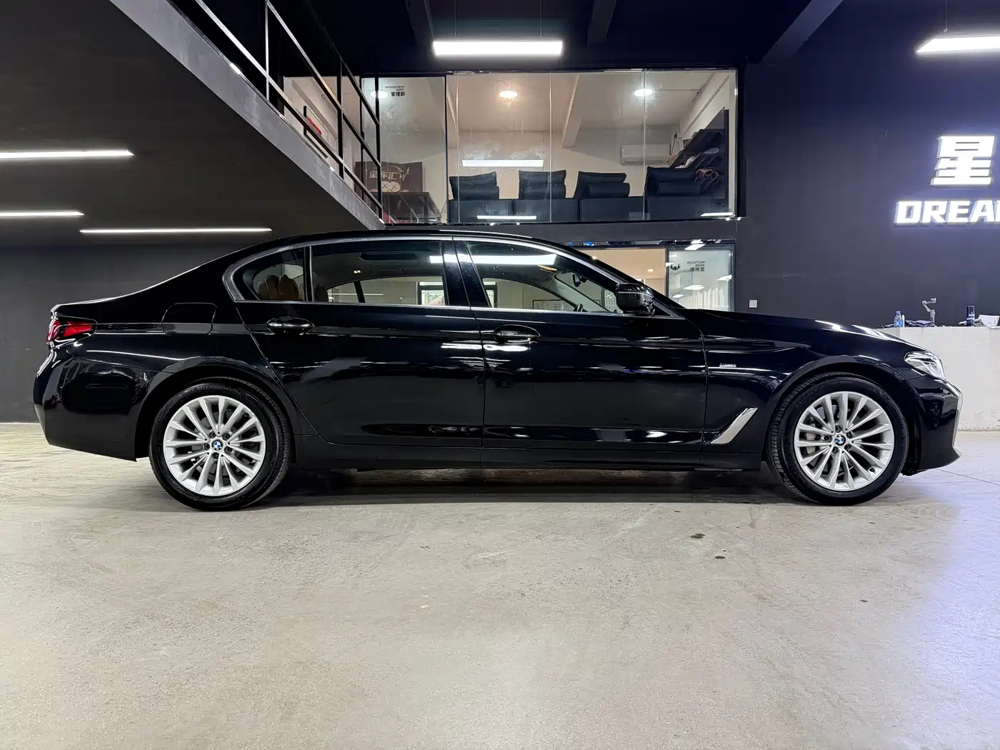 BMW 5 Series 2018 530Li Leading Luxury Package фото 10