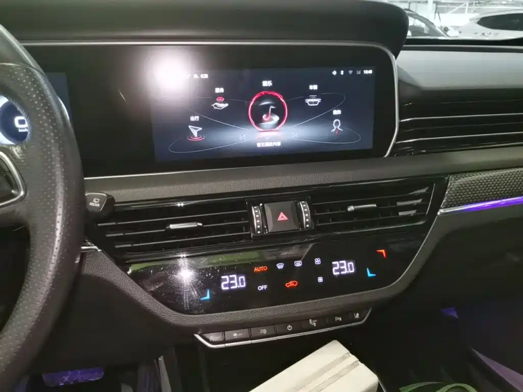 Hongqi HS5 2022 2.0T Smart Connect 4WD Flagship фото 13