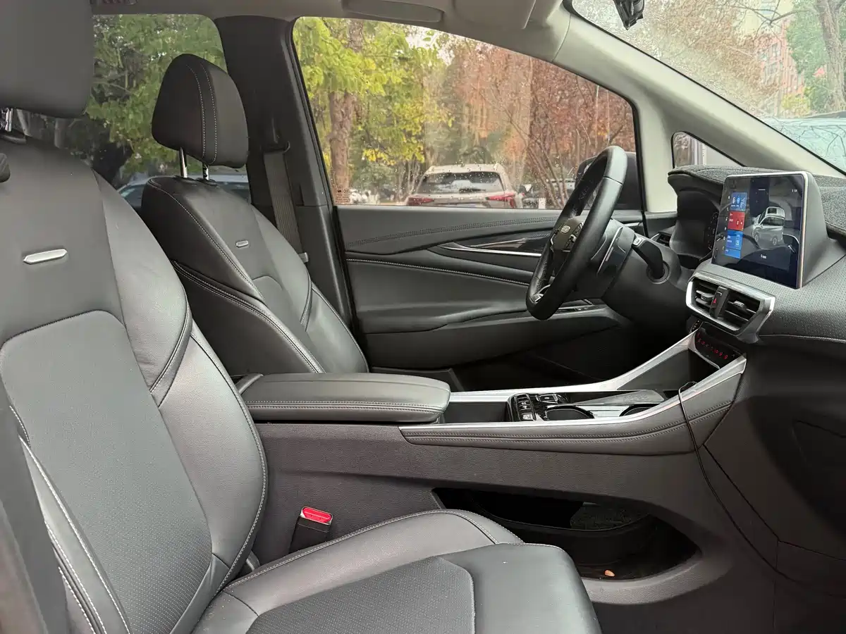 SAIC MAXUS CHASE G50