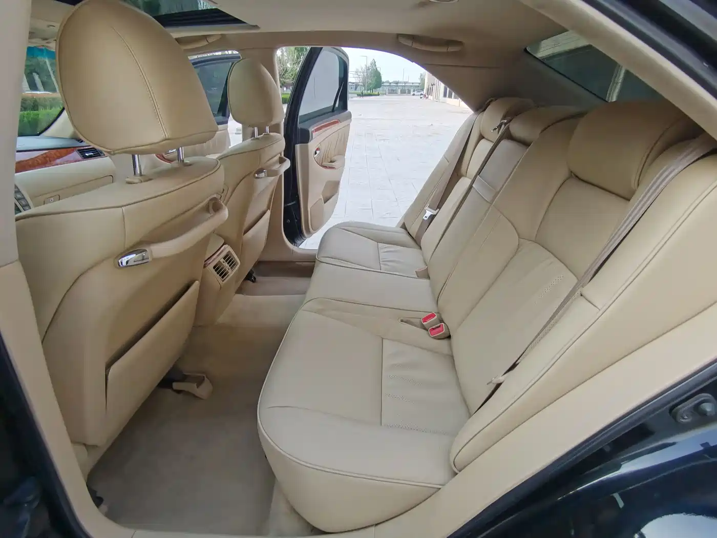Toyota Crown 2011 2.5L Royal Leather Sunroof Special Edition фото 8