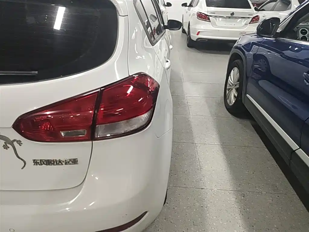 Kia K3S 2014 1.6L Automatic GL фото 8