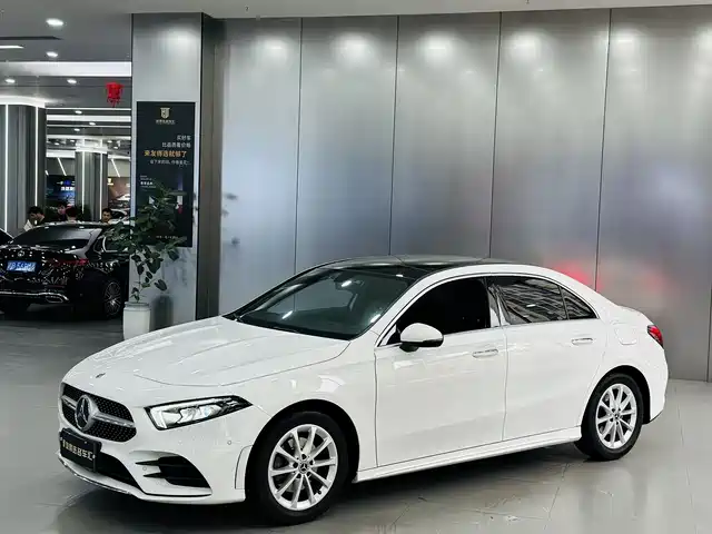 MERCEDES-BENZ A CLASS