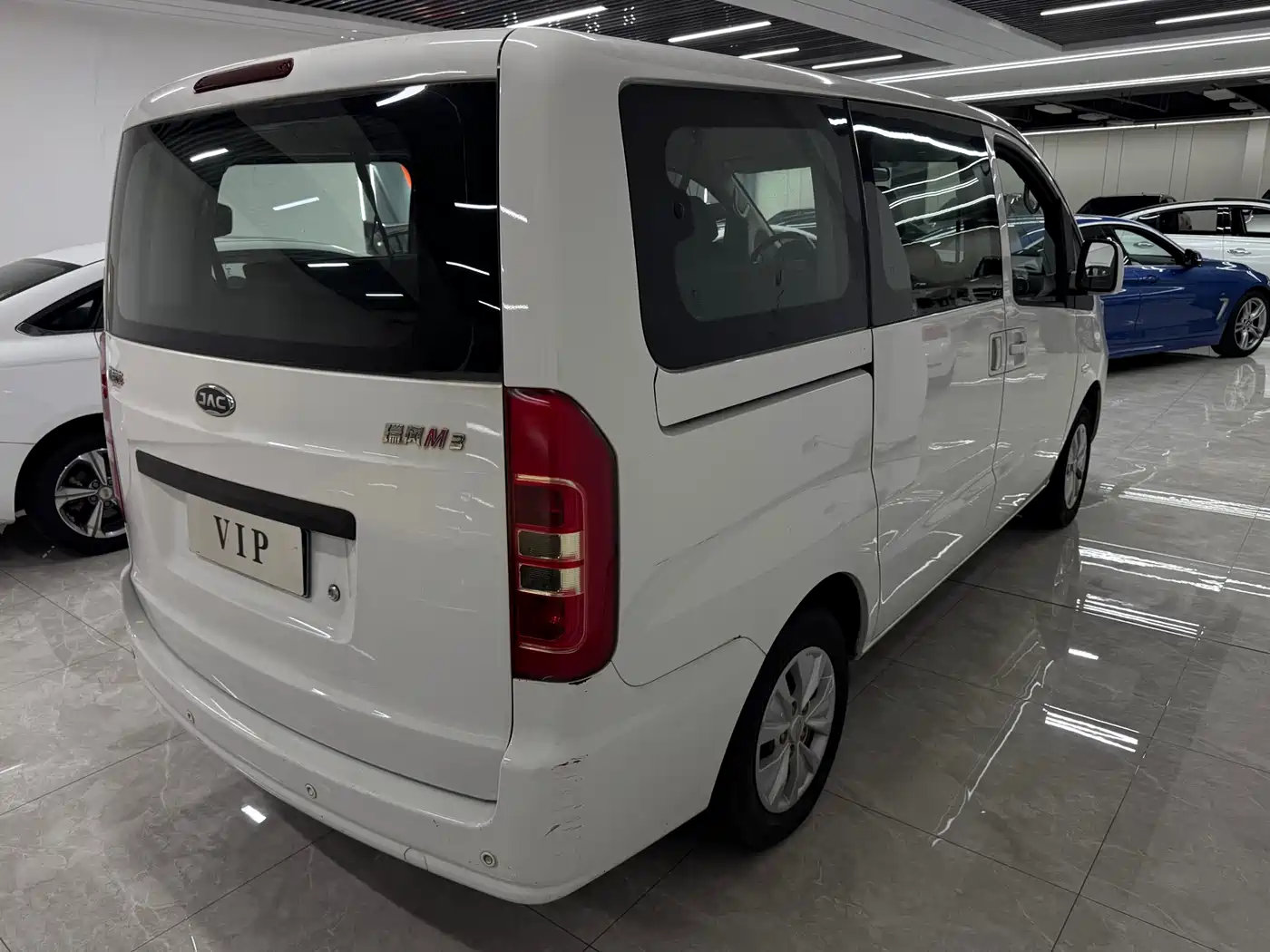 Photo 10 - JAC Refine M3