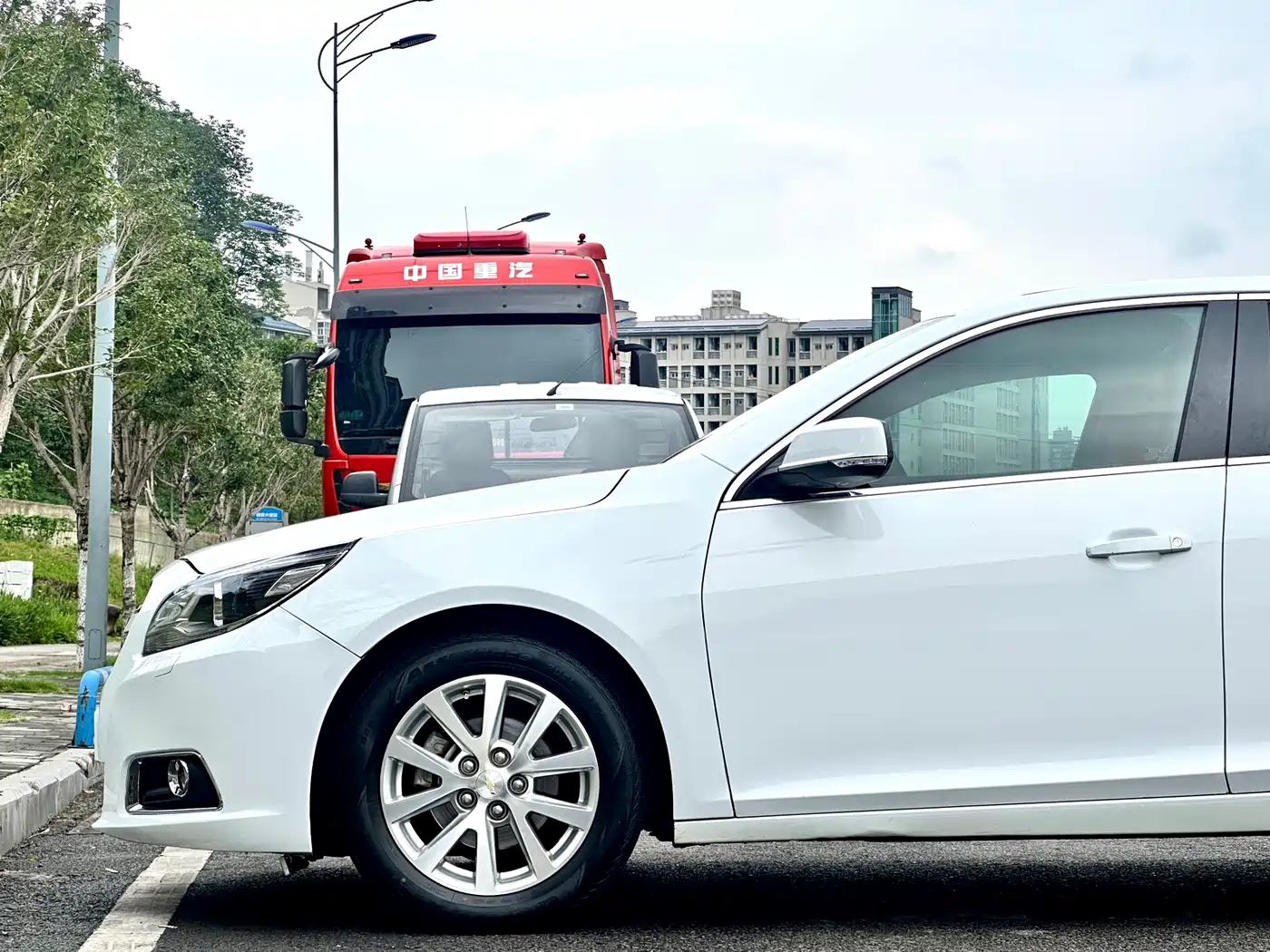 Chevrolet Malibu 2014 2.0L Automatic Luxury фото 8