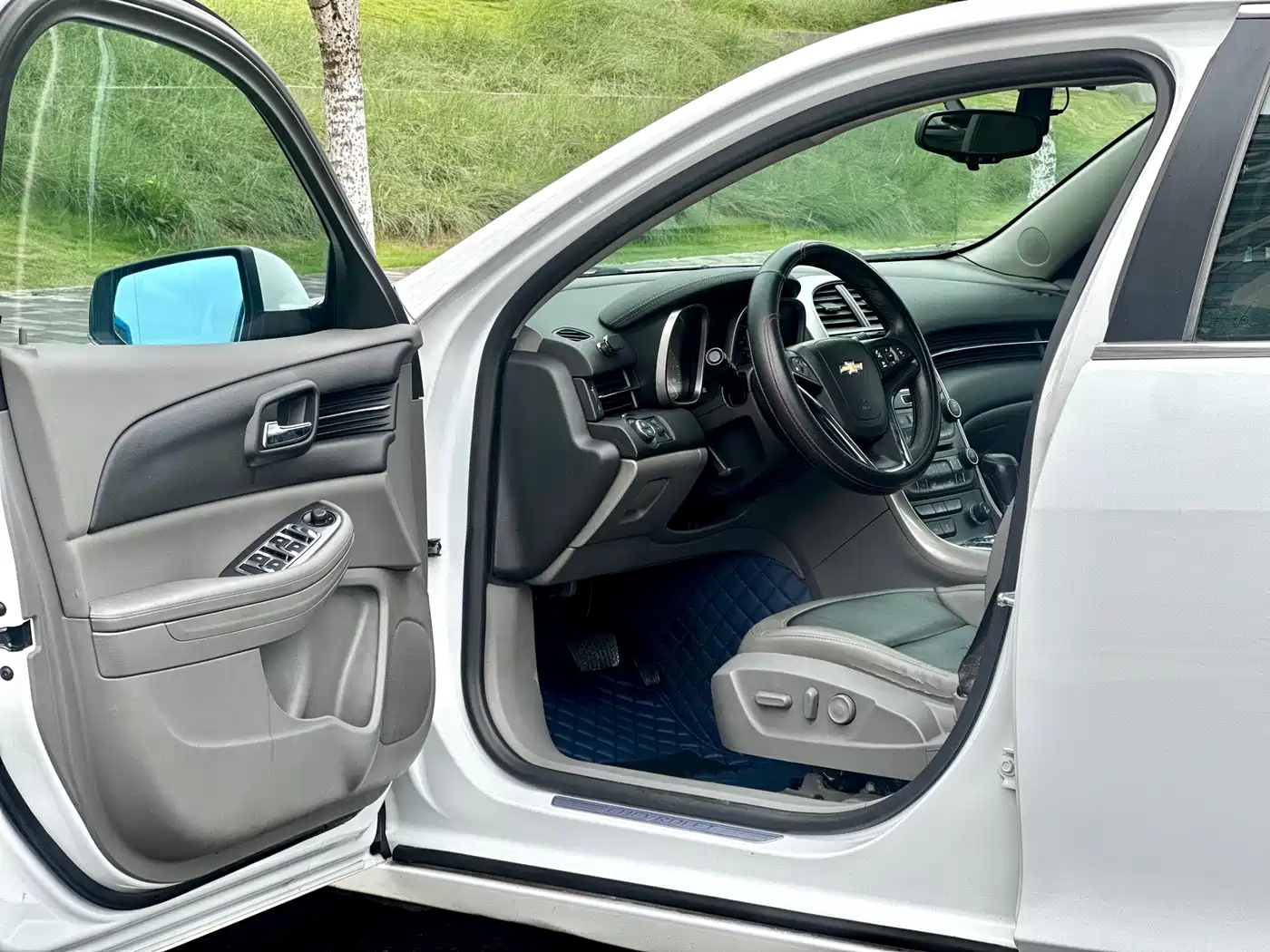 Chevrolet Malibu 2014 2.0L Automatic Luxury фото 19