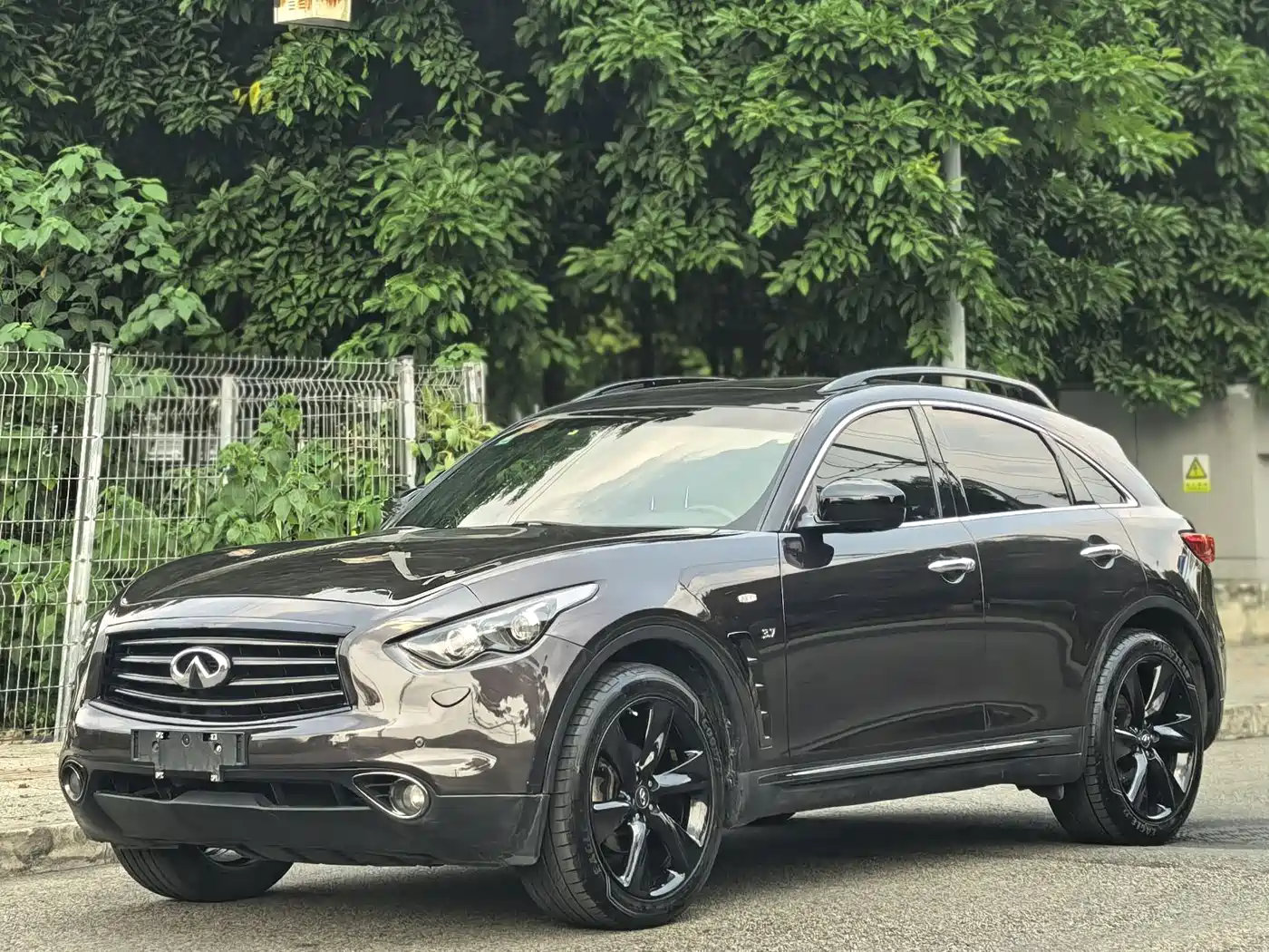 Infiniti QX70 2016 2015 Model 3.7L Shadow Edition