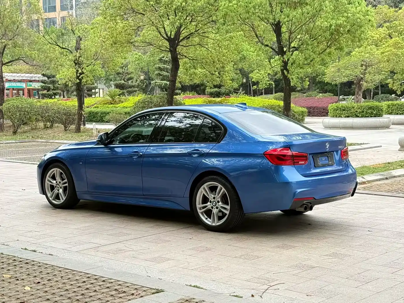 BMW 3 Series 2017 320i M Sport фото 7