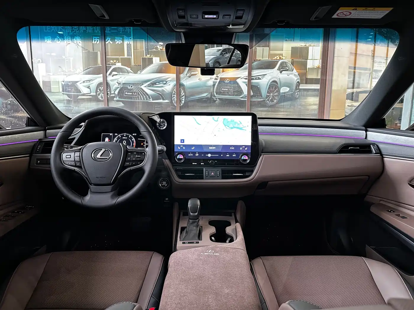 Lexus ES 2025 200 Ultimate Edition фото 5