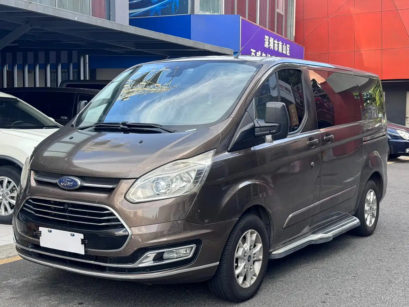 Ford Tourneo 2017 2.0T Automatic Smart Elite Edition