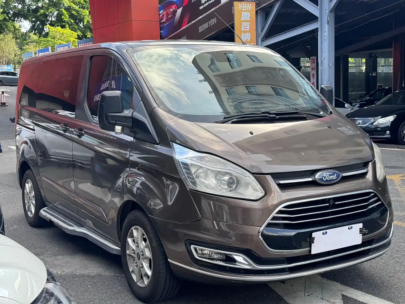 Ford Tourneo 2017 2.0T Automatic Smart Elite Edition фото 3