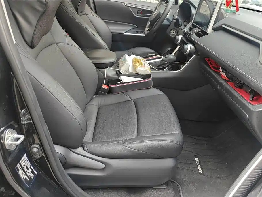 Toyota Wildlander 2022 Facelift 2.0L CVT 2WD Leading Edition фото 8