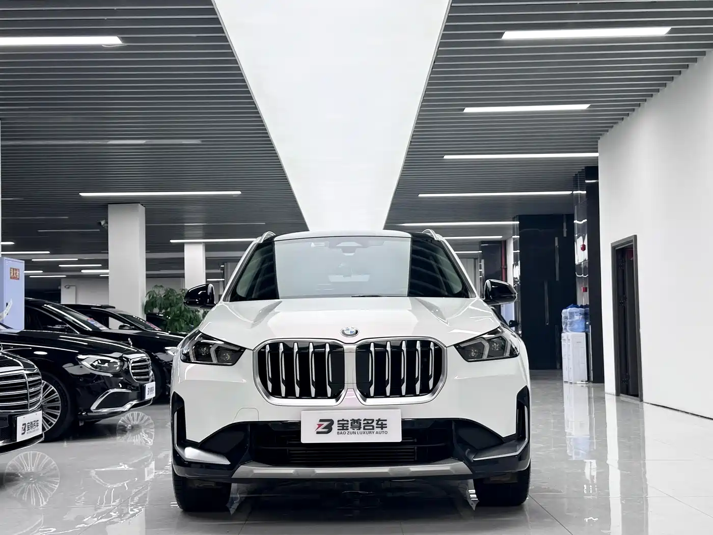 BMW X1 2023 sDrive25Li X Design Package фото 2