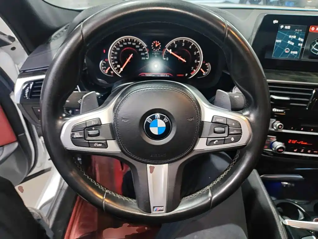 Фото 11 - BMW 5 Series