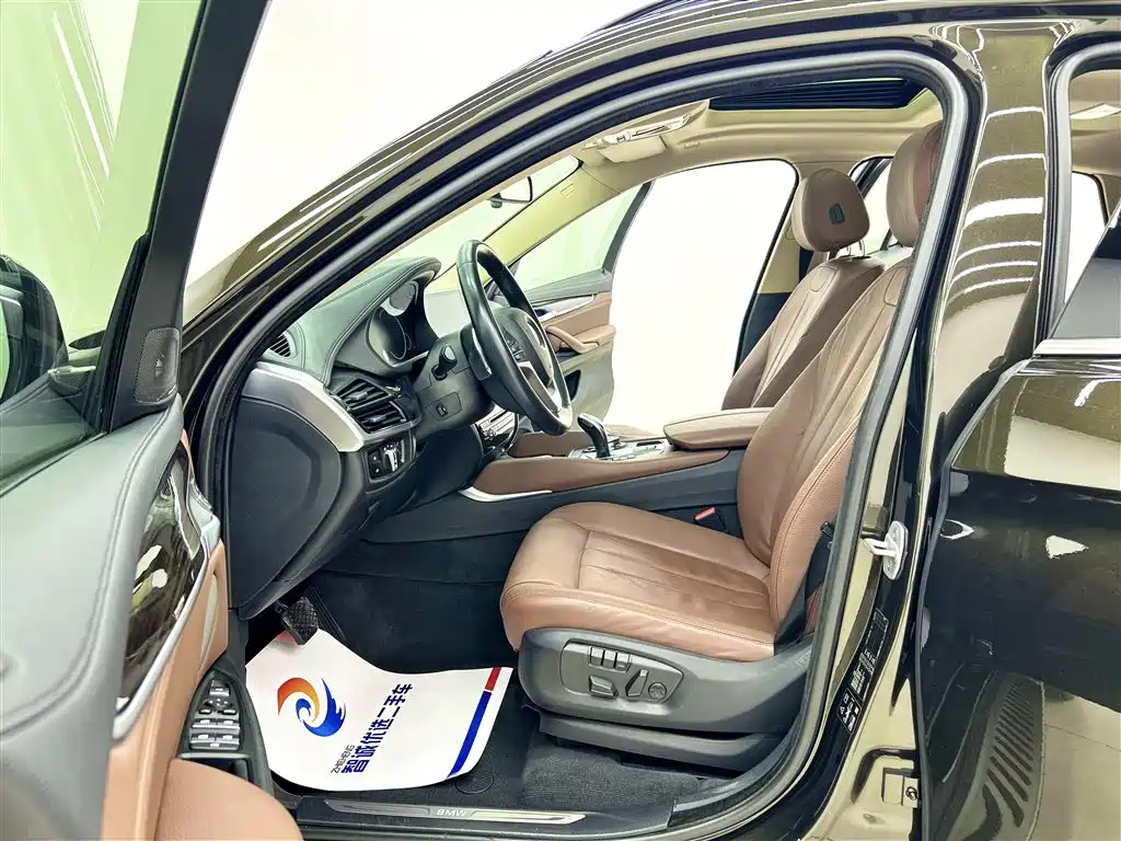 BMW X6 2015 xDrive35i Luxury Model фото 4