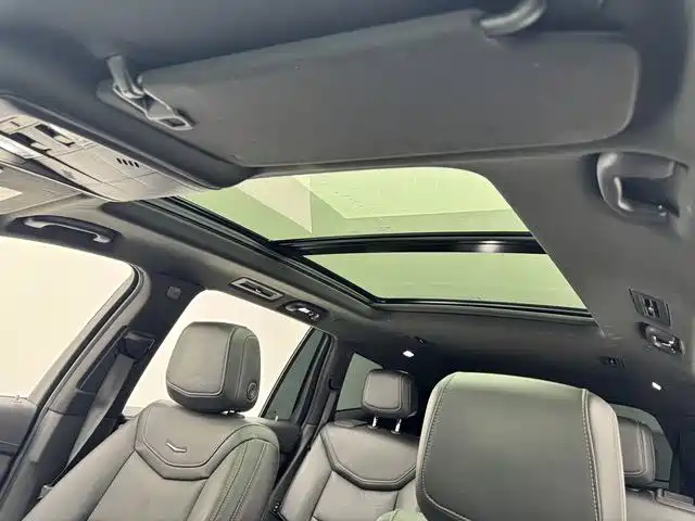 Cadillac XT6 2022 2.0T 6-Seater 4WD Luxury Edition фото 8