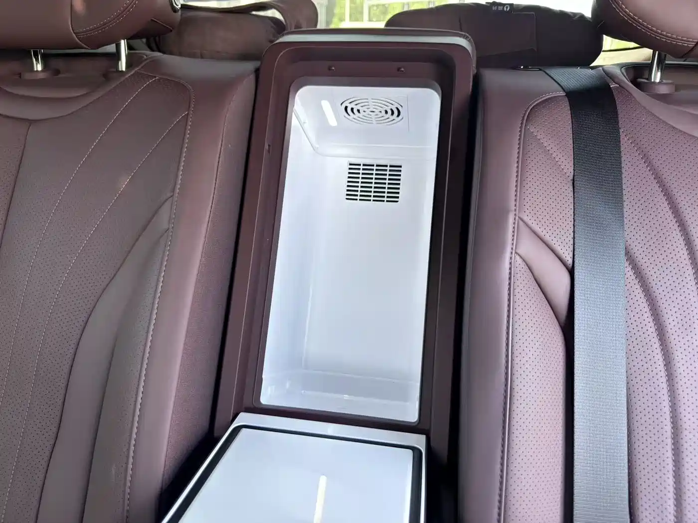 Denza Z9GT 2024 1100 AWD Ultra Edition фото 30