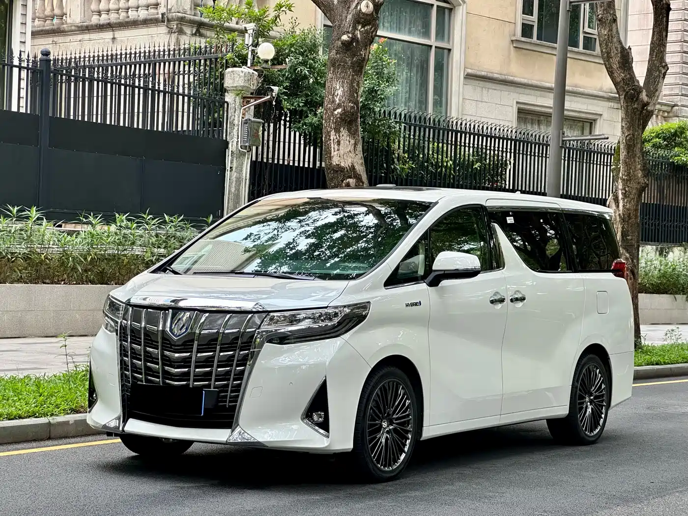 Toyota Alphard 2020 Hybrid 2.5L Premium Edition