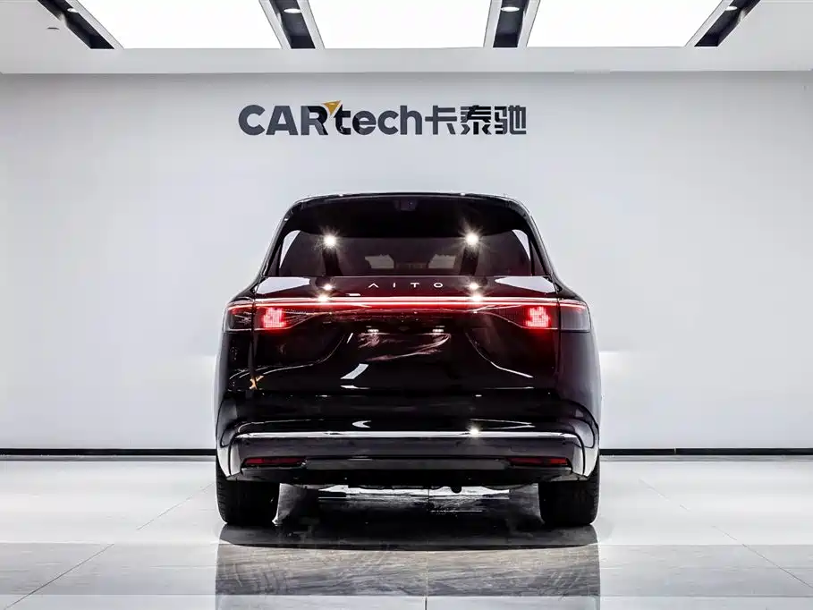 AITO Wenjie AITO M8 2025 Extended Range Max 37kWh 5-Seater фото 5
