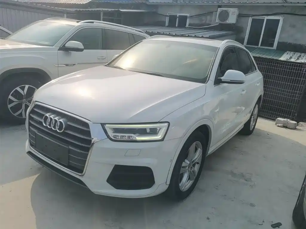 Audi Q3 2016 35 TFSI quattro All-Wheel Drive Fashion Edition фото 2