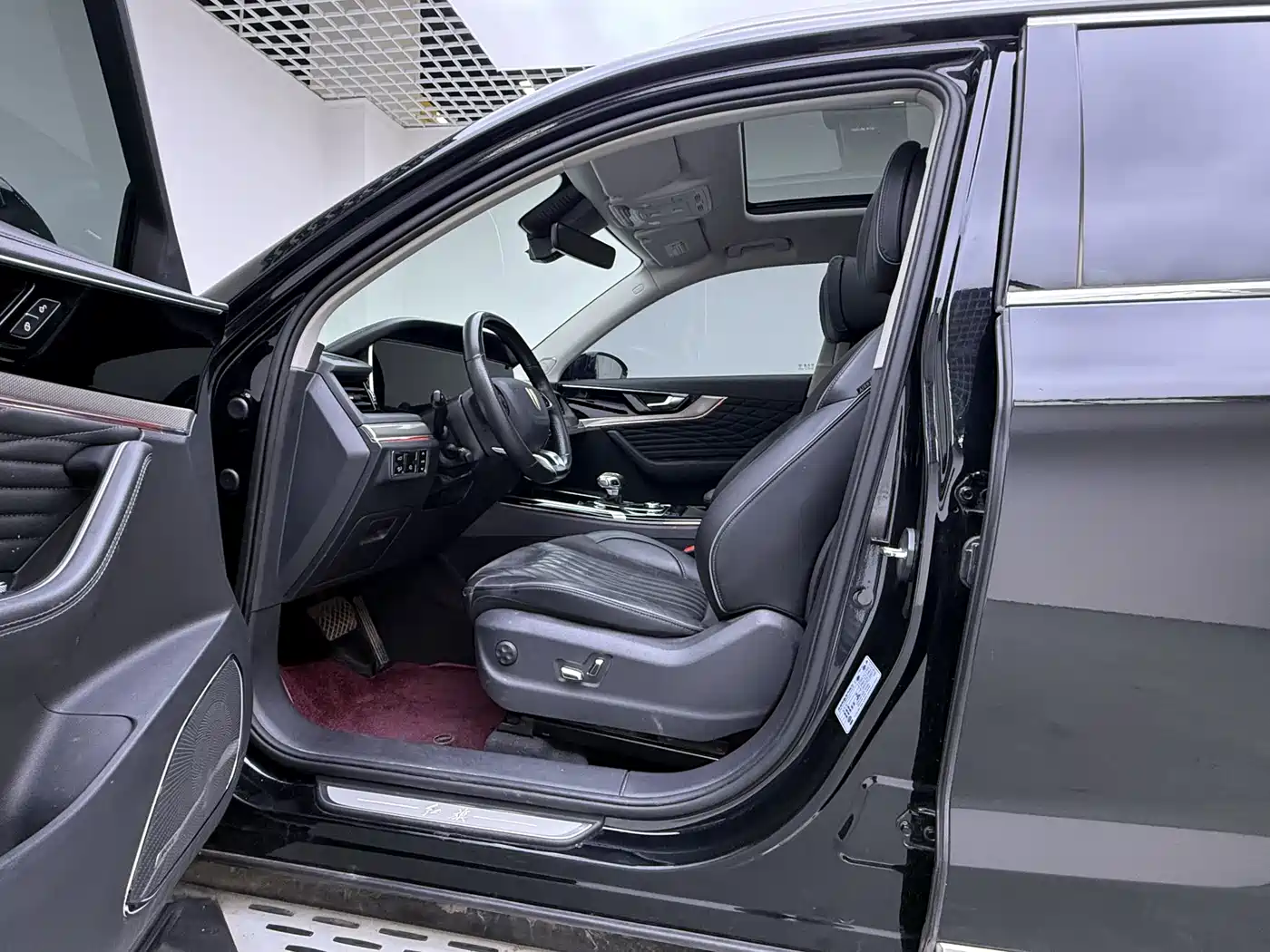 Hongqi HS5 2022 Facelift 2.0T Smart Flag Enjoyment Edition фото 13