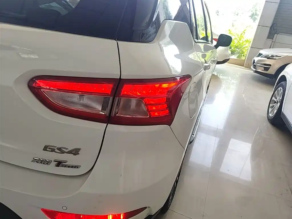 GAC Trumpchi Trumpchi GS4 2015 200T G-DCT Luxury Edition фото 8