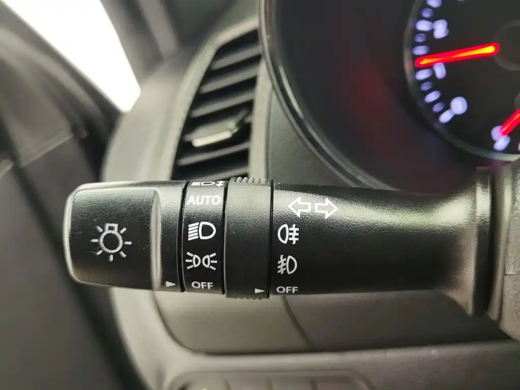 Kia Shuma 2018 2014 1.6T Fashion Edition China IV