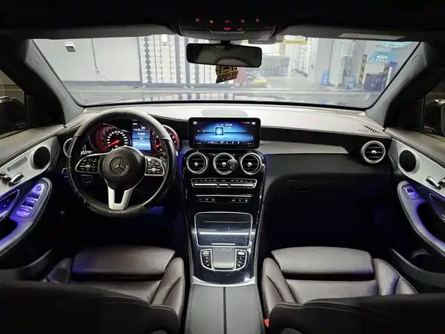 Mercedes-Benz GLC 2020 GLC 260 L 4MATIC Dynamic фото 4
