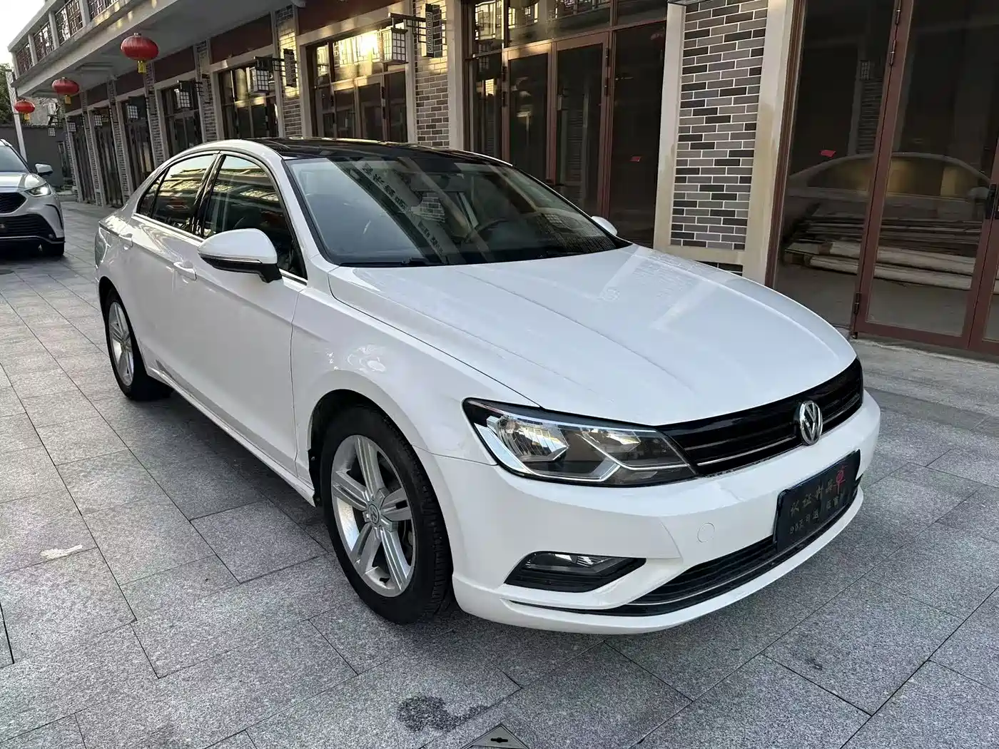 Volkswagen Lamando 2015 330TSI DSG Comfort фото 3