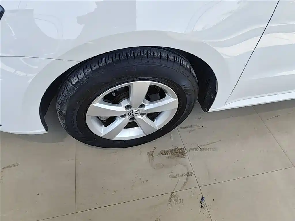 Volkswagen Lavida 2019 Lavida Start 1.5L Manual Trend (China VI) фото 23