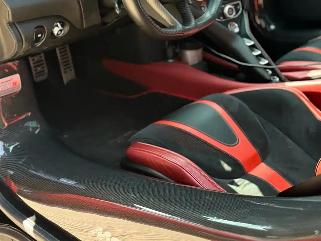 Photo 8 - McLaren 720S