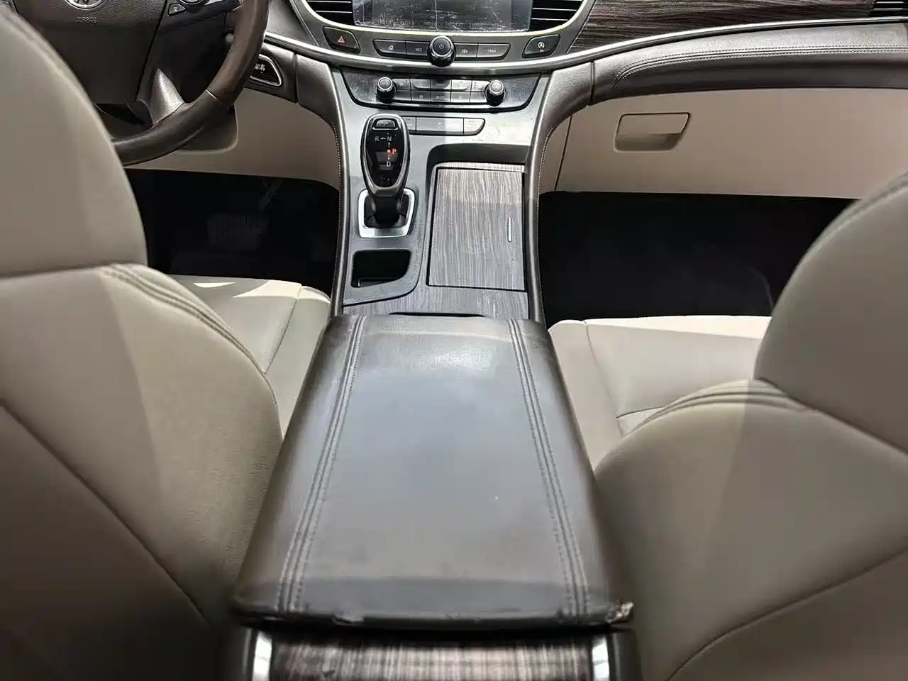 Buick LaCrosse 2016 Facelift 20T Leading фото 13