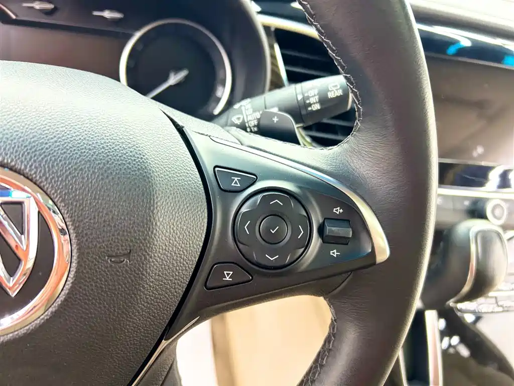 Buick GL8 2018 ES 28T Flagship Type China VI фото 13