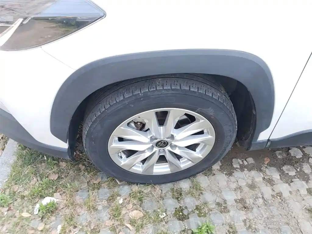 Toyota Corolla Cross 2022 2.0L Elite Edition фото 23