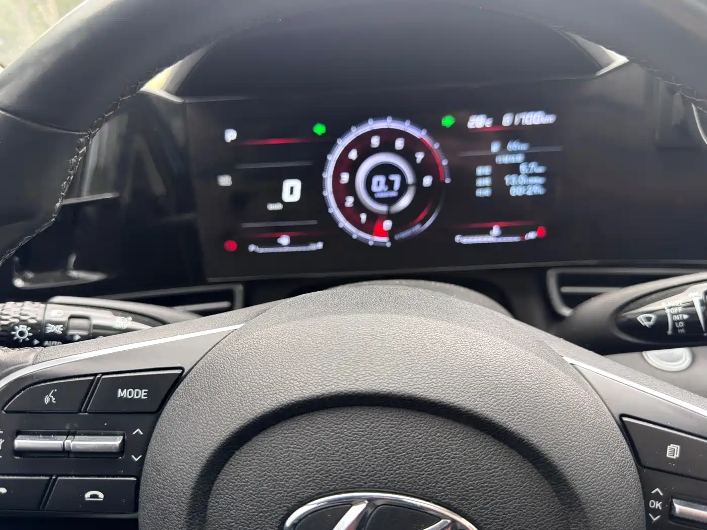 Hyundai Elantra 2021 1.5L CVT GLX Elite Edition фото 18