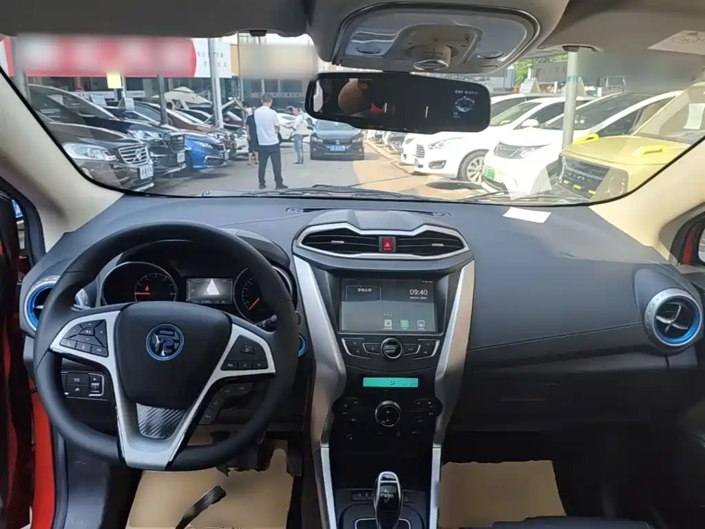 BYD Yuan New Energy 2019 EV360 Smart Connect Premium Edition фото 10