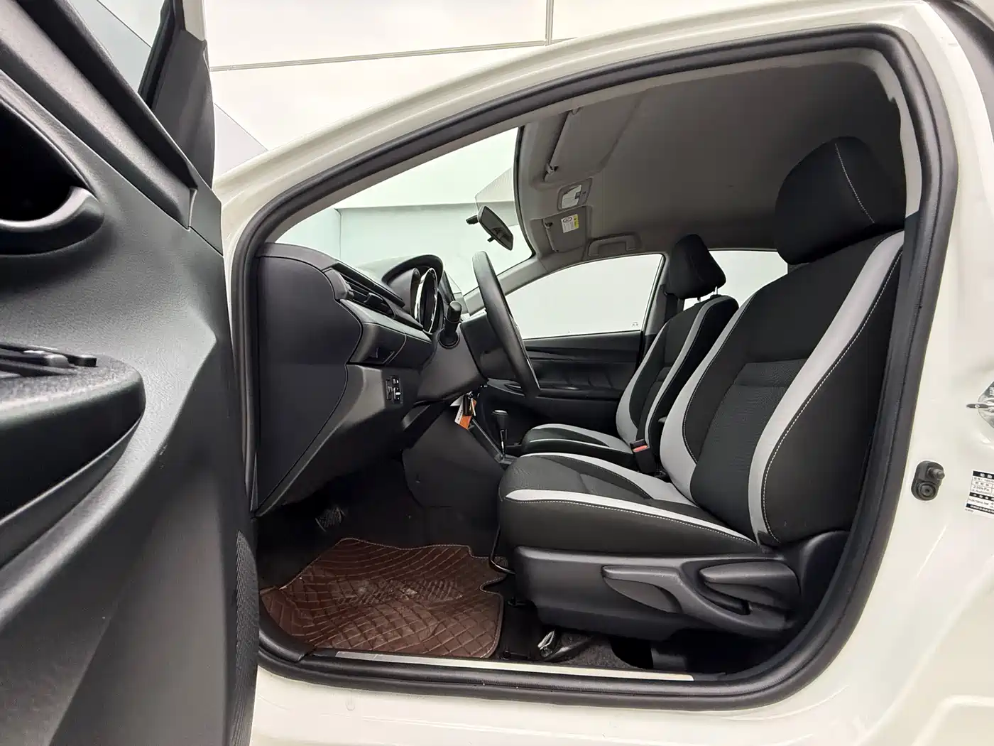 Toyota YARiS L Zhi Xuan 2022 Zhi Xuan X 1.5L CVT Leading PLUS Edition фото 18