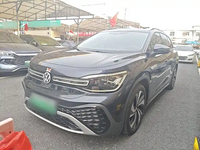 Volkswagen ID.6 CROZZ Увеличенный запас хода, PURE+