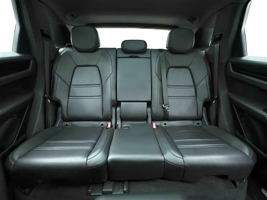 PORSCHE CAYENNE NEW ENERGY